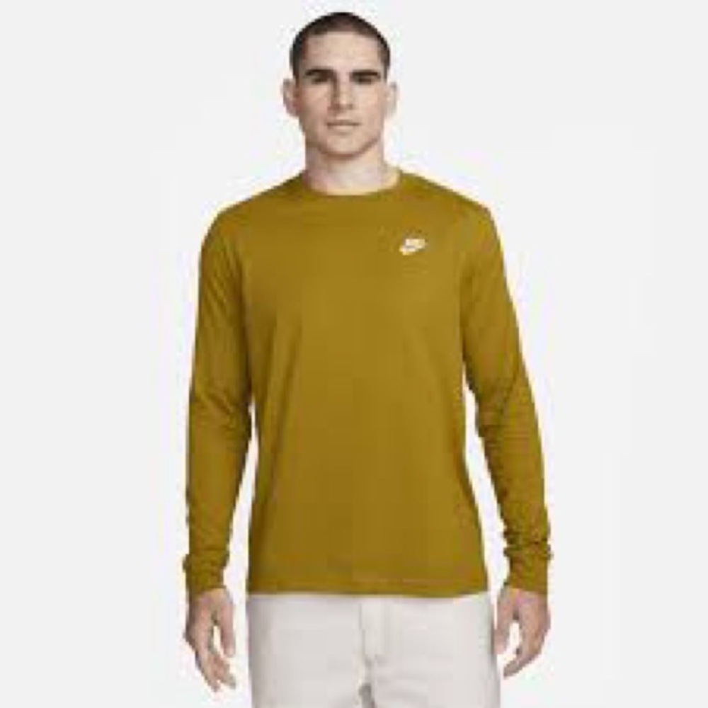 Nike Men’s XS Dark Yellow Long Sleeve Shirt